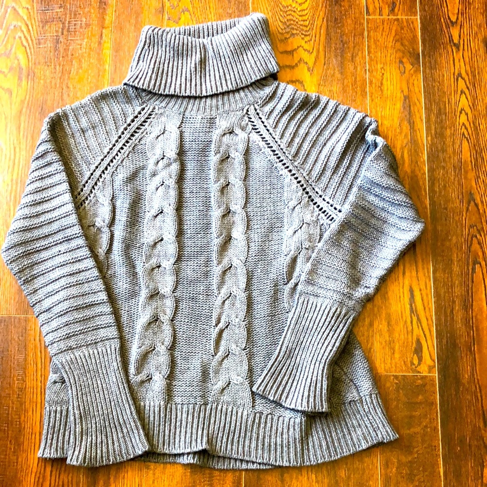Chunky Grey Sweater Size Medium